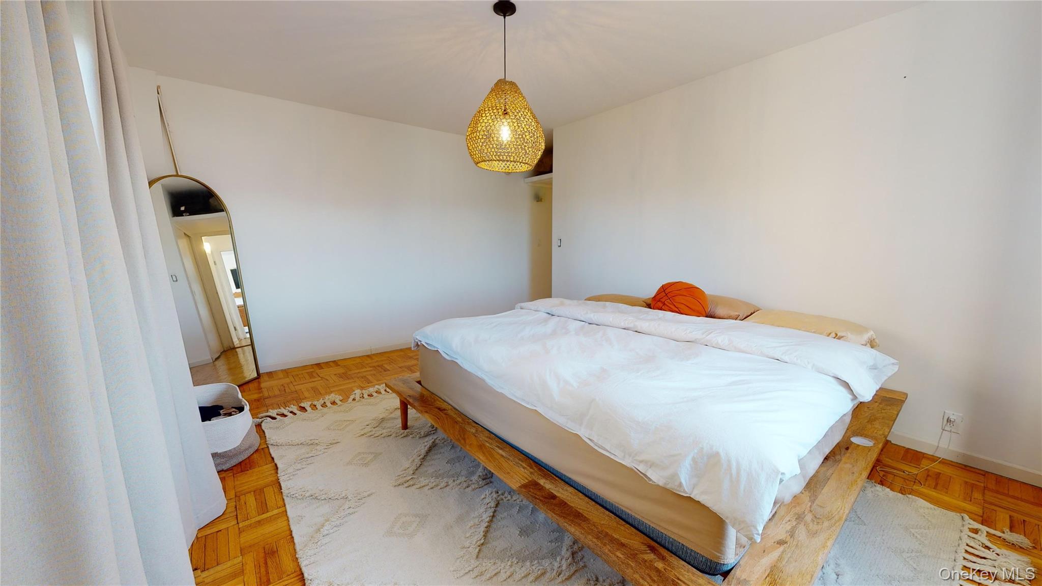 4 Fordham Hill Oval, Unit 8C photo 13