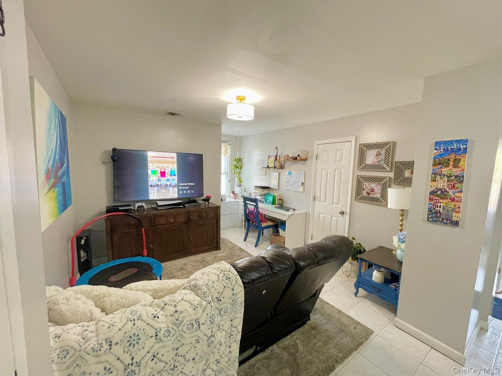 1200 Jericho Turnpike, Unit Apt 1 photo 2