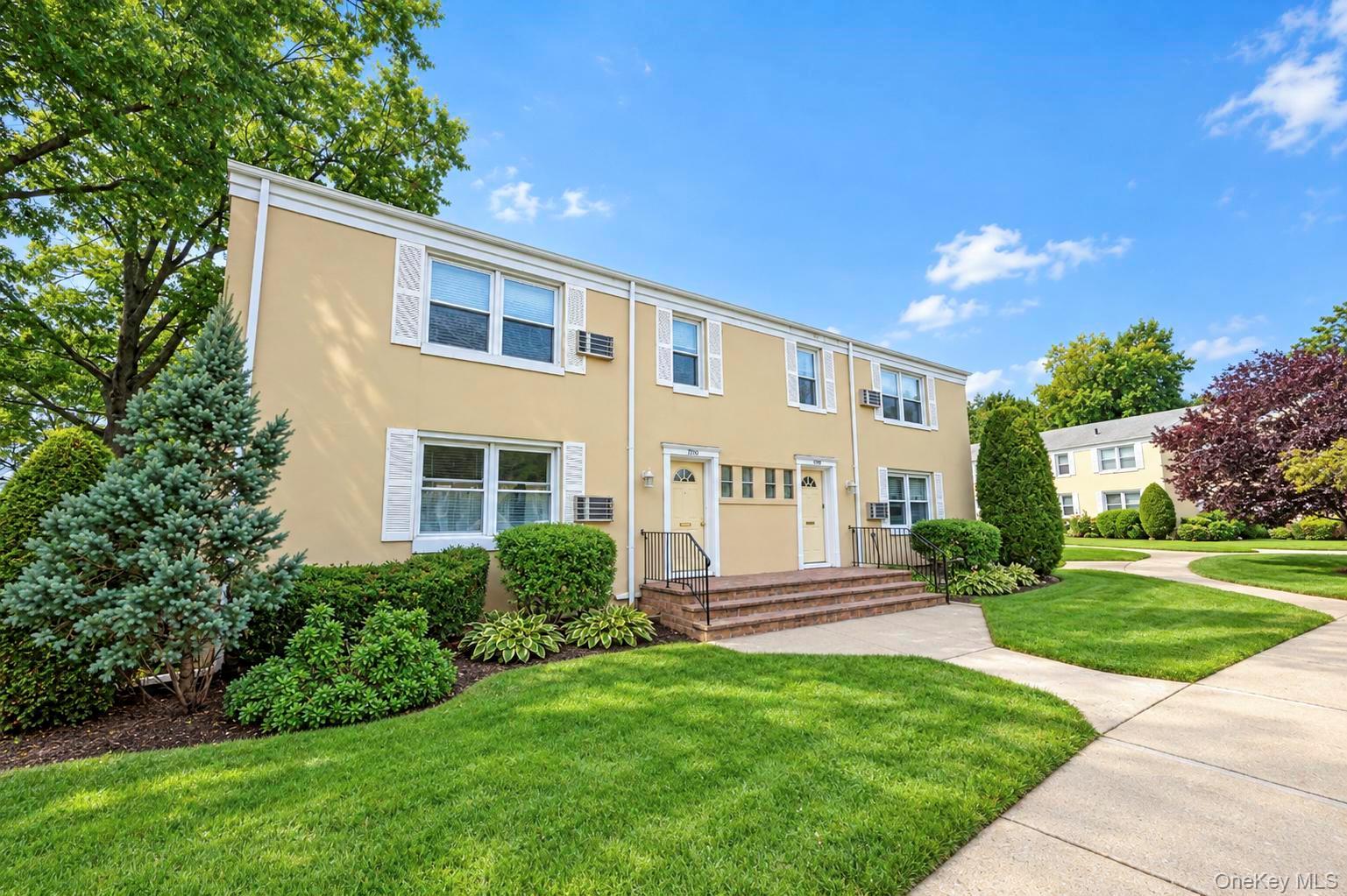 71-68 252nd Street, Unit 2B photo 2
