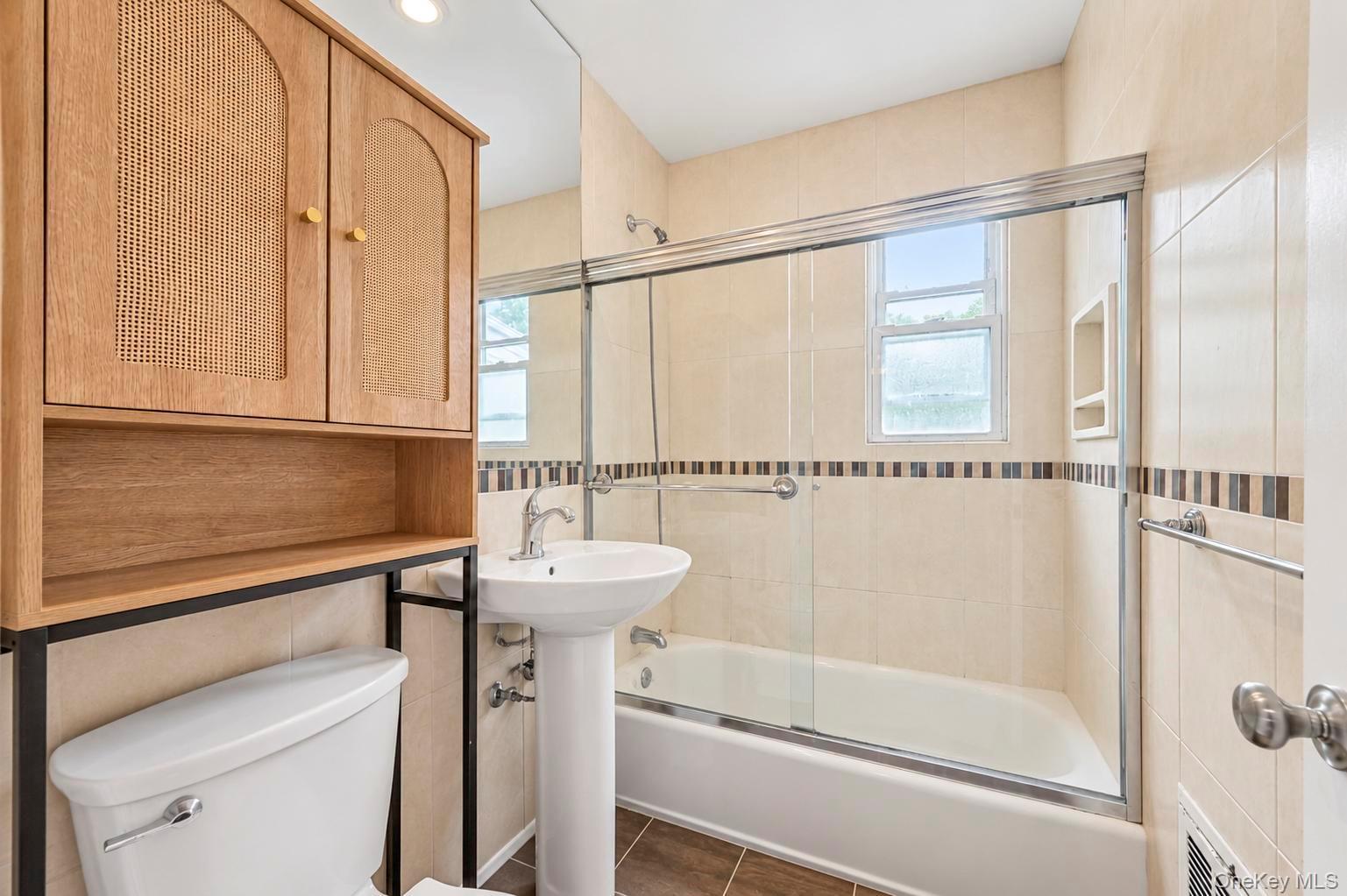 71-68 252nd Street, Unit 2B photo 16