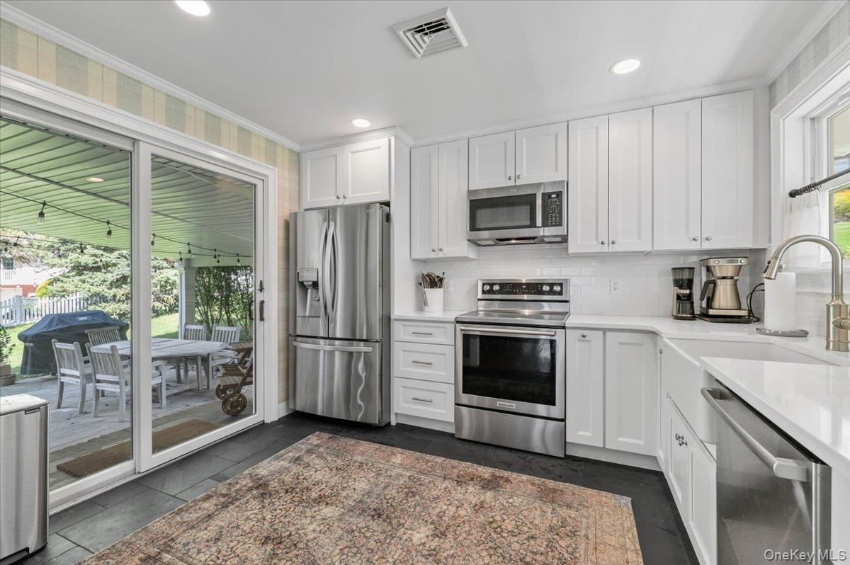 11 Portland Place – For Rent photo 11