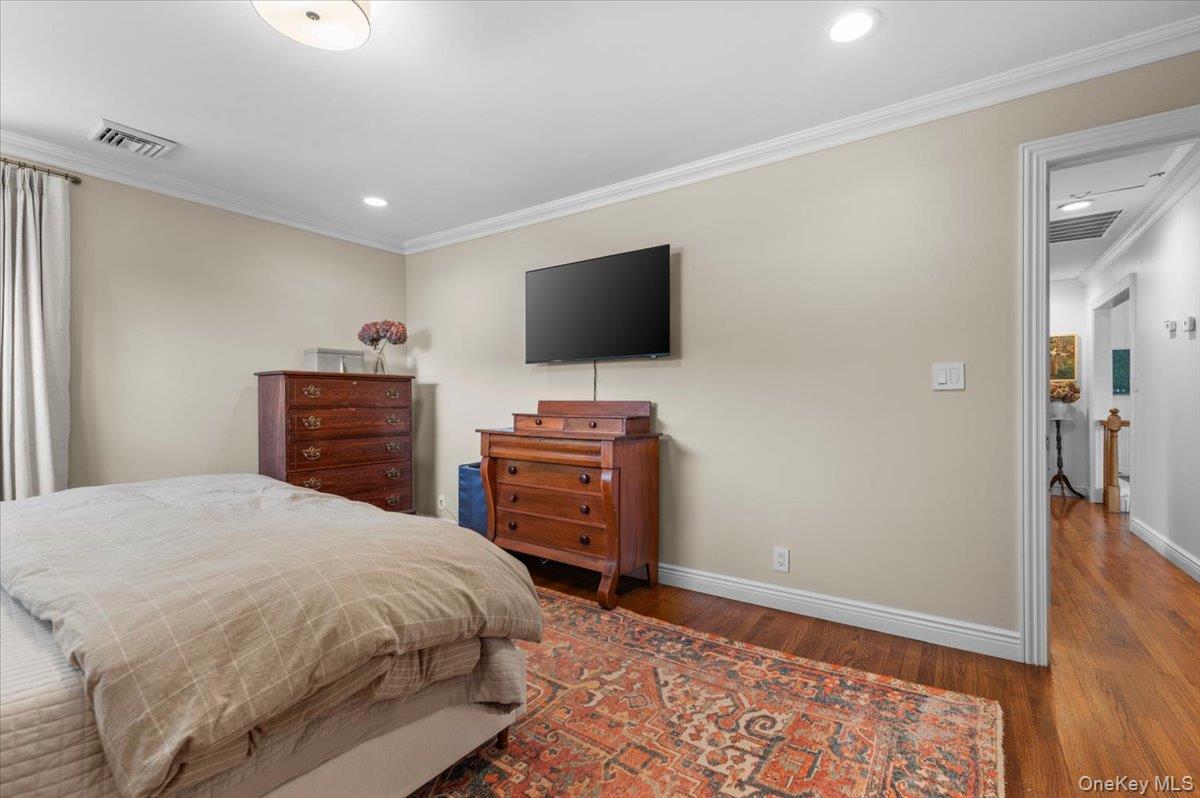 11 Portland Place – For Rent photo 16