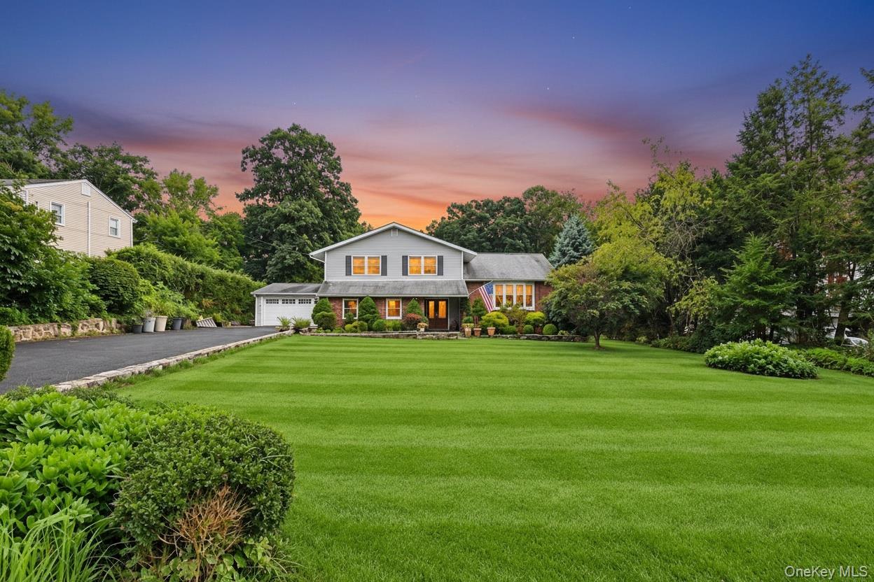 330 Lakeview Street – For Sale