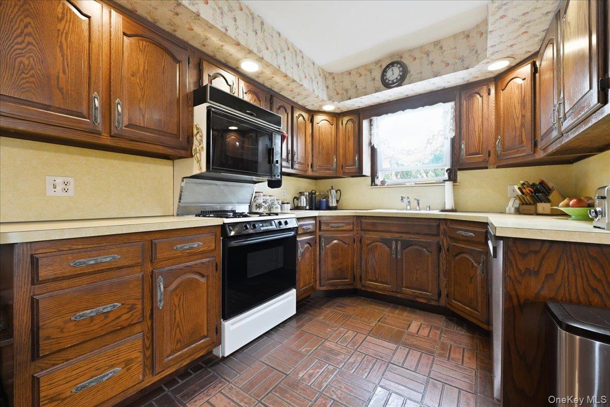15 May Court – For Sale photo 10