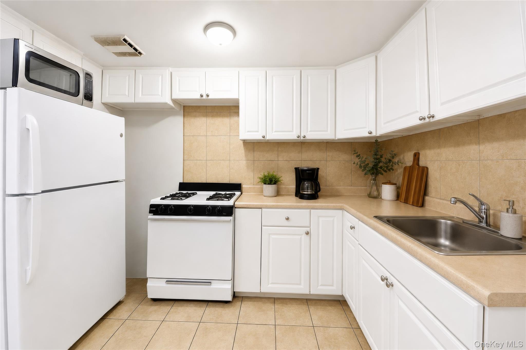 185 Main Street – For Sale photo 35