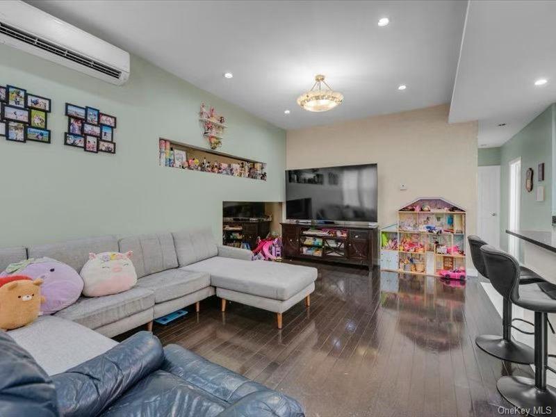 7726 Kneeland Avenue – For Sale photo 6