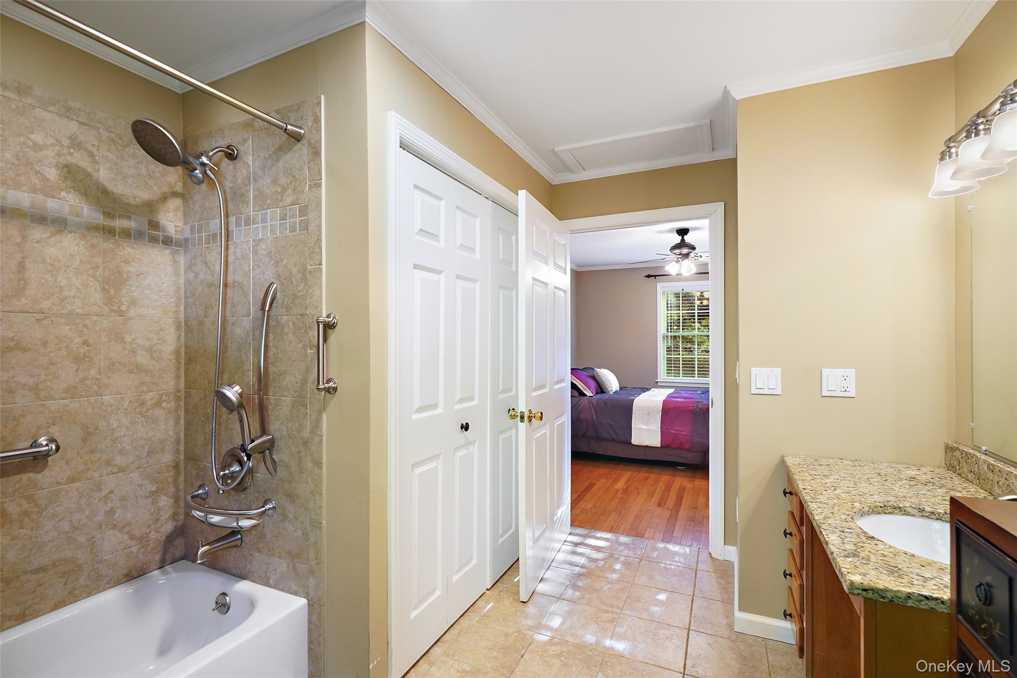 72 N Knapp Court – For Sale photo 11