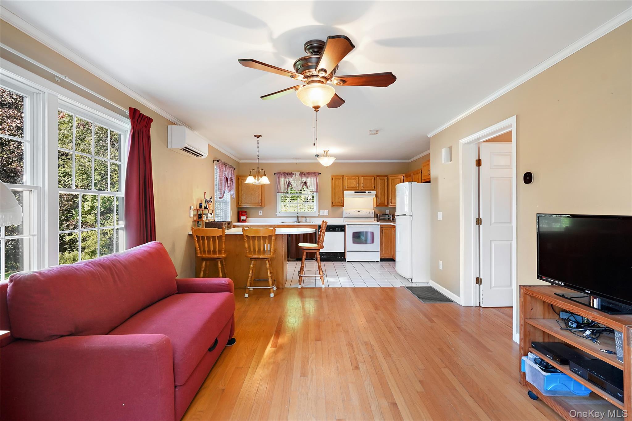 72 N Knapp Court – For Sale photo 2