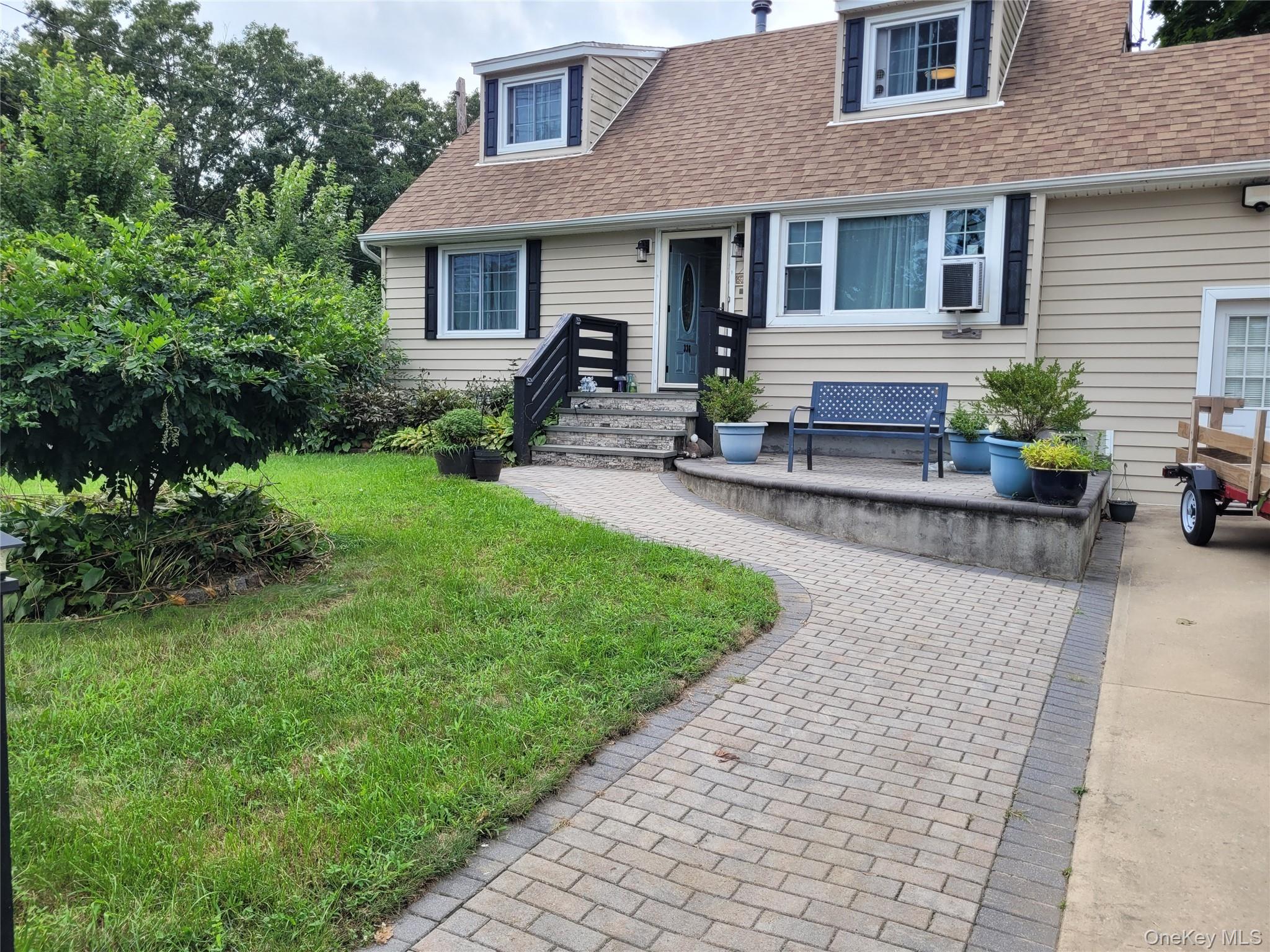 336 Jayne Boulevard – For Sale photo 3