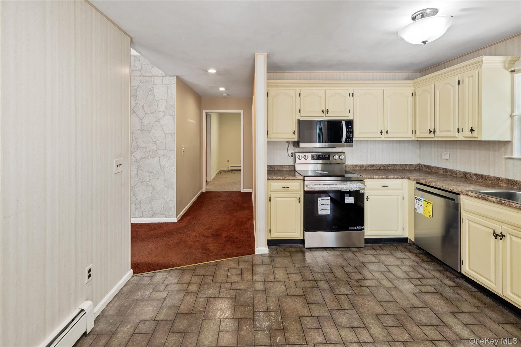 4 Thunderbird Court – For Sale photo 12