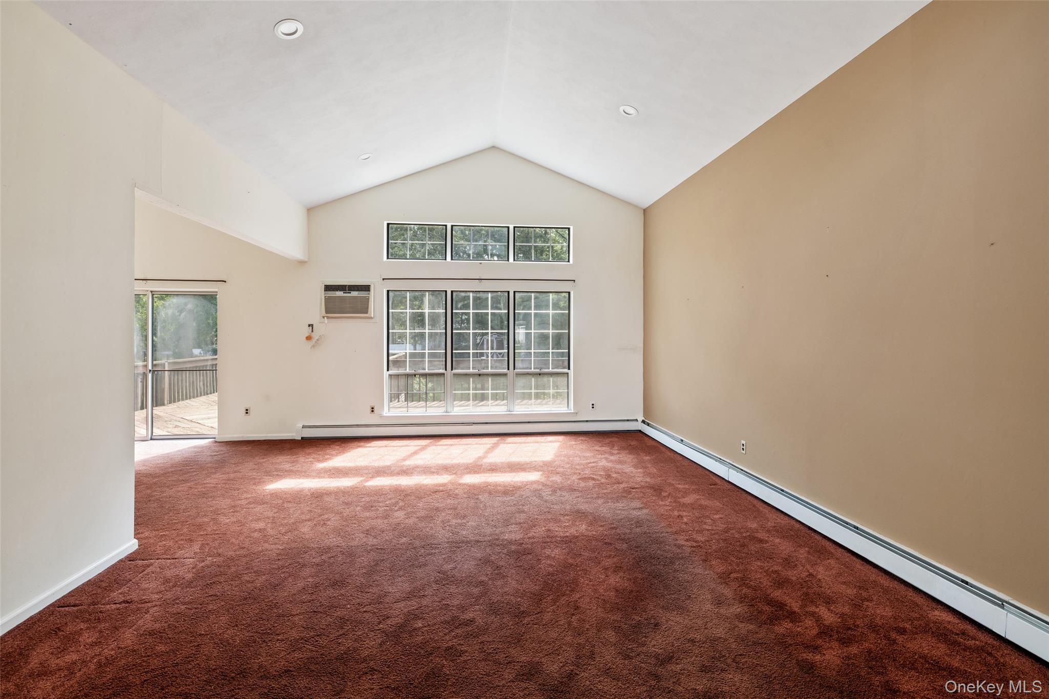 4 Thunderbird Court – For Sale photo 3