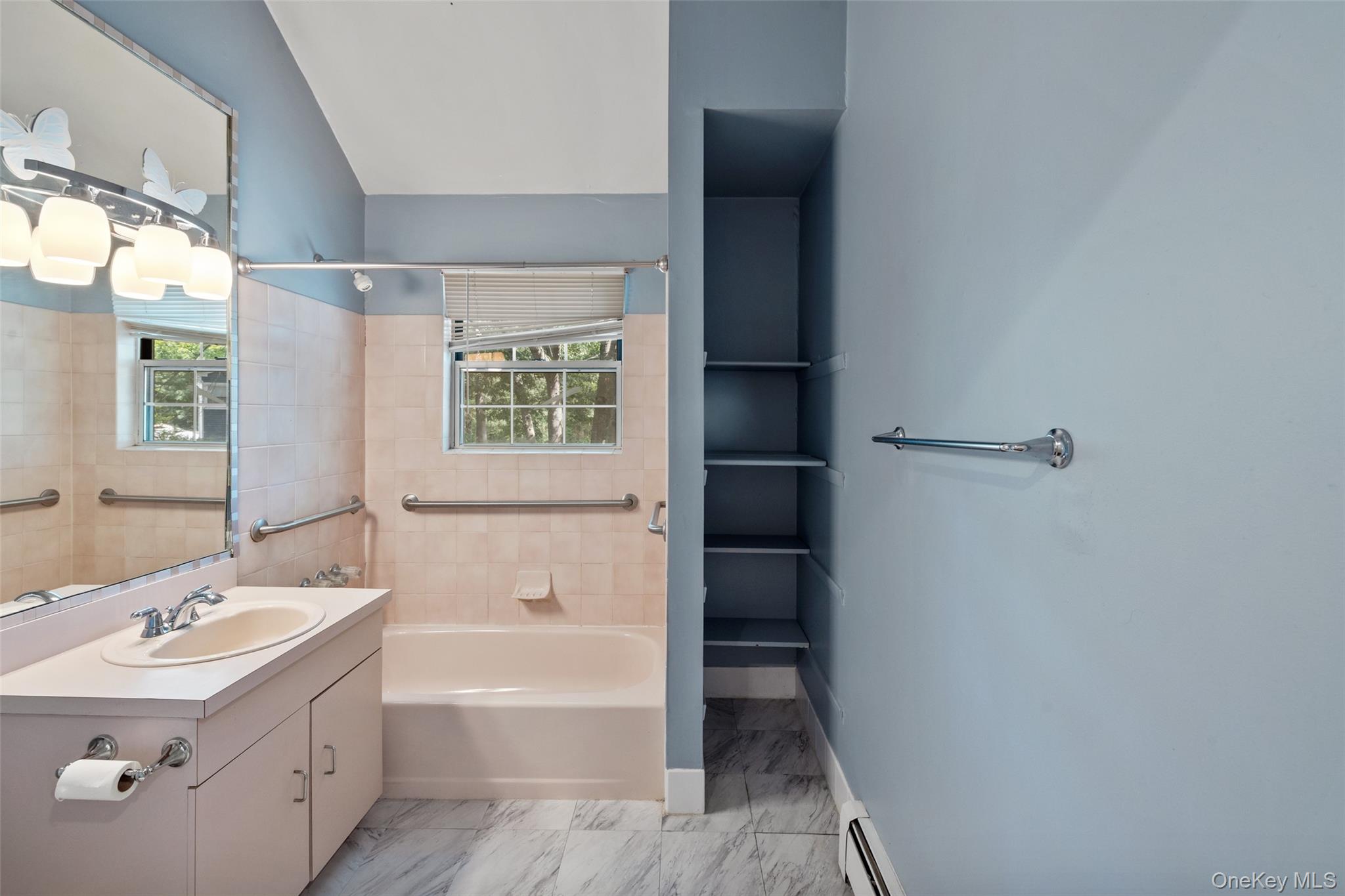 4 Thunderbird Court – For Sale photo 9