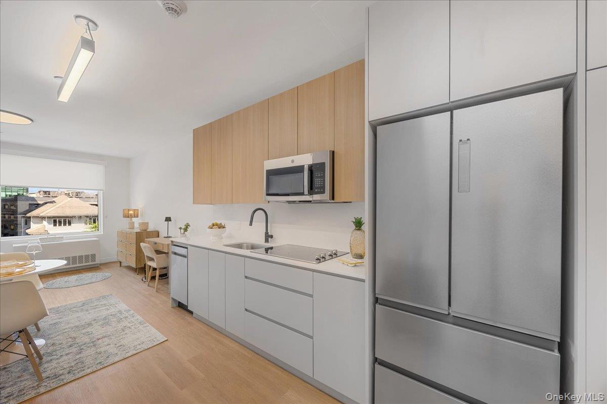 8 Chester Avenue, Unit 216 photo 2