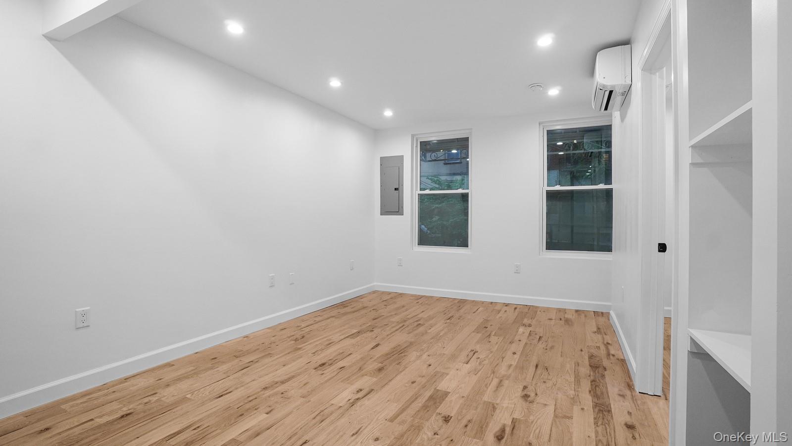 1737 Popham Avenue – For Sale photo 12