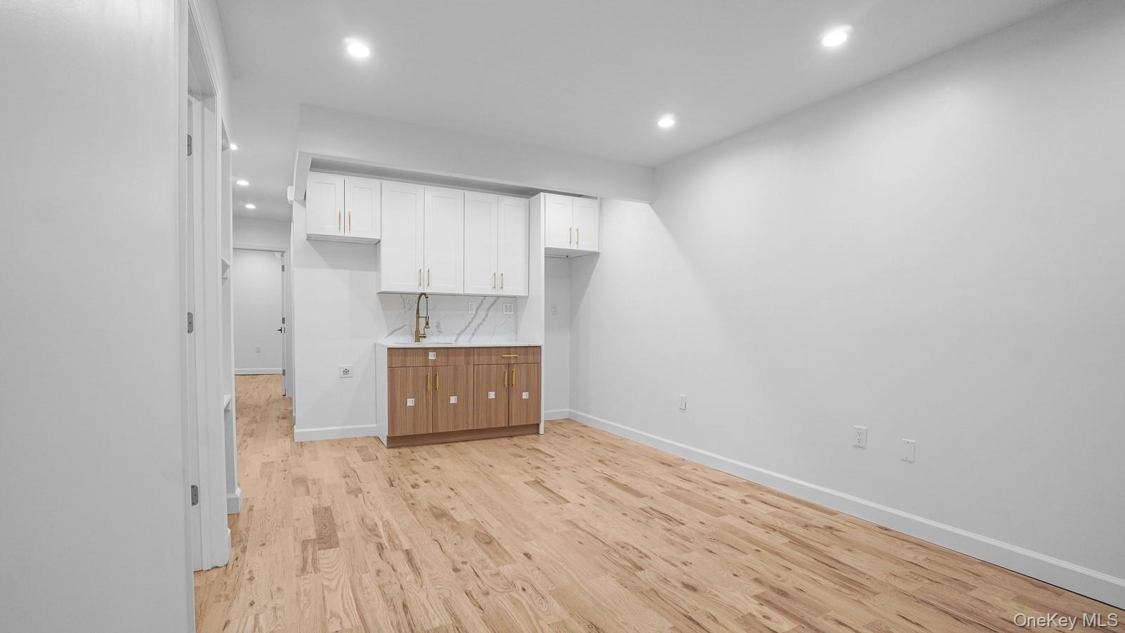 1737 Popham Avenue – For Sale photo 9