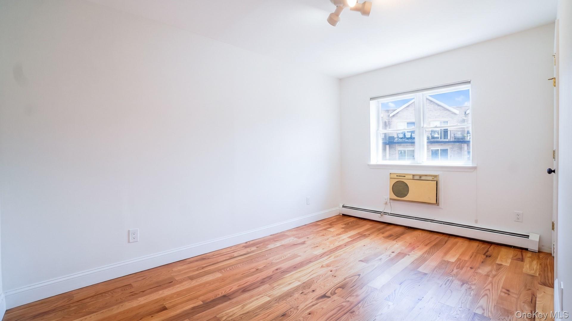 24 Pennyfield Avenue, Unit 2C photo 13