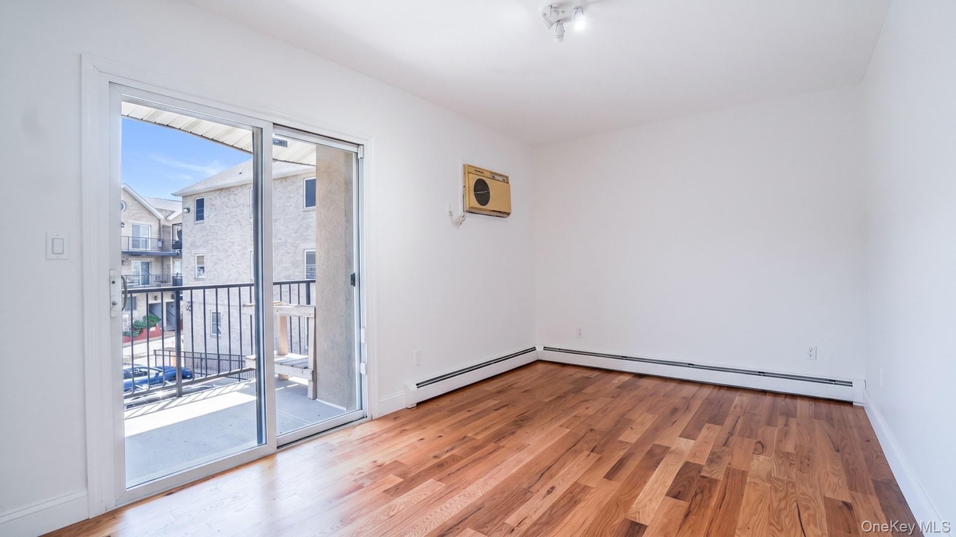 24 Pennyfield Avenue, Unit 2C photo 15