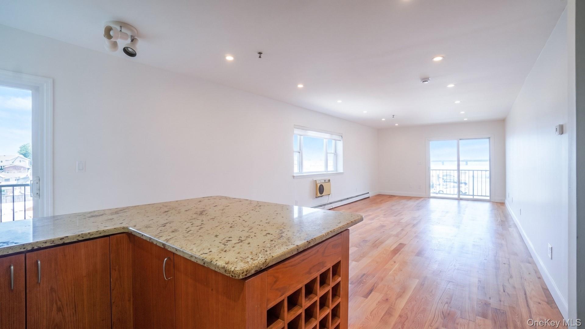24 Pennyfield Avenue, Unit 2C photo 10