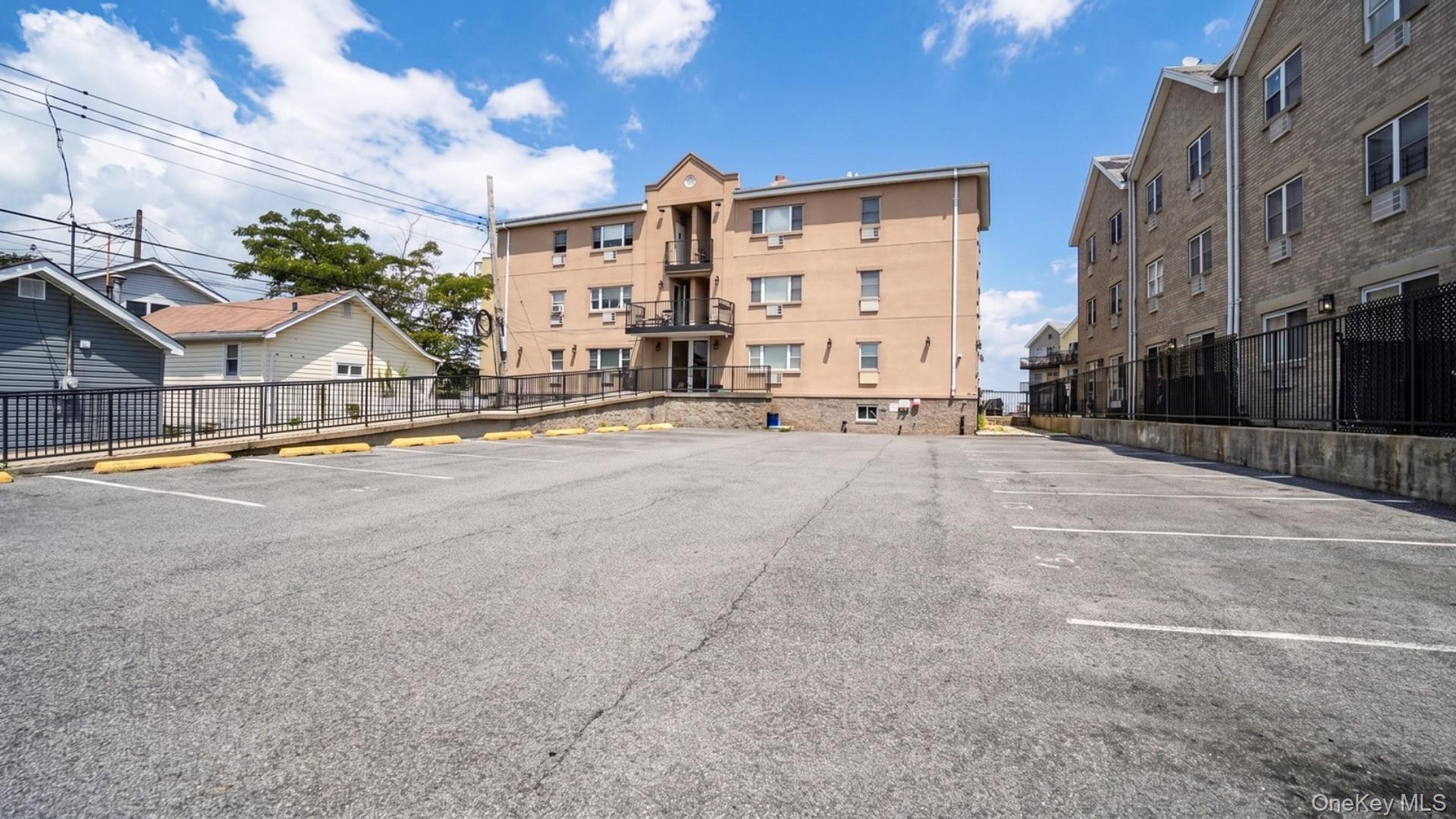 24 Pennyfield Avenue, Unit 2C photo 18