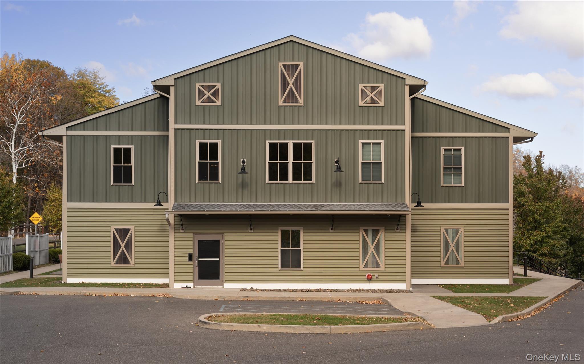 128 Vineyard Avenue, Unit 108