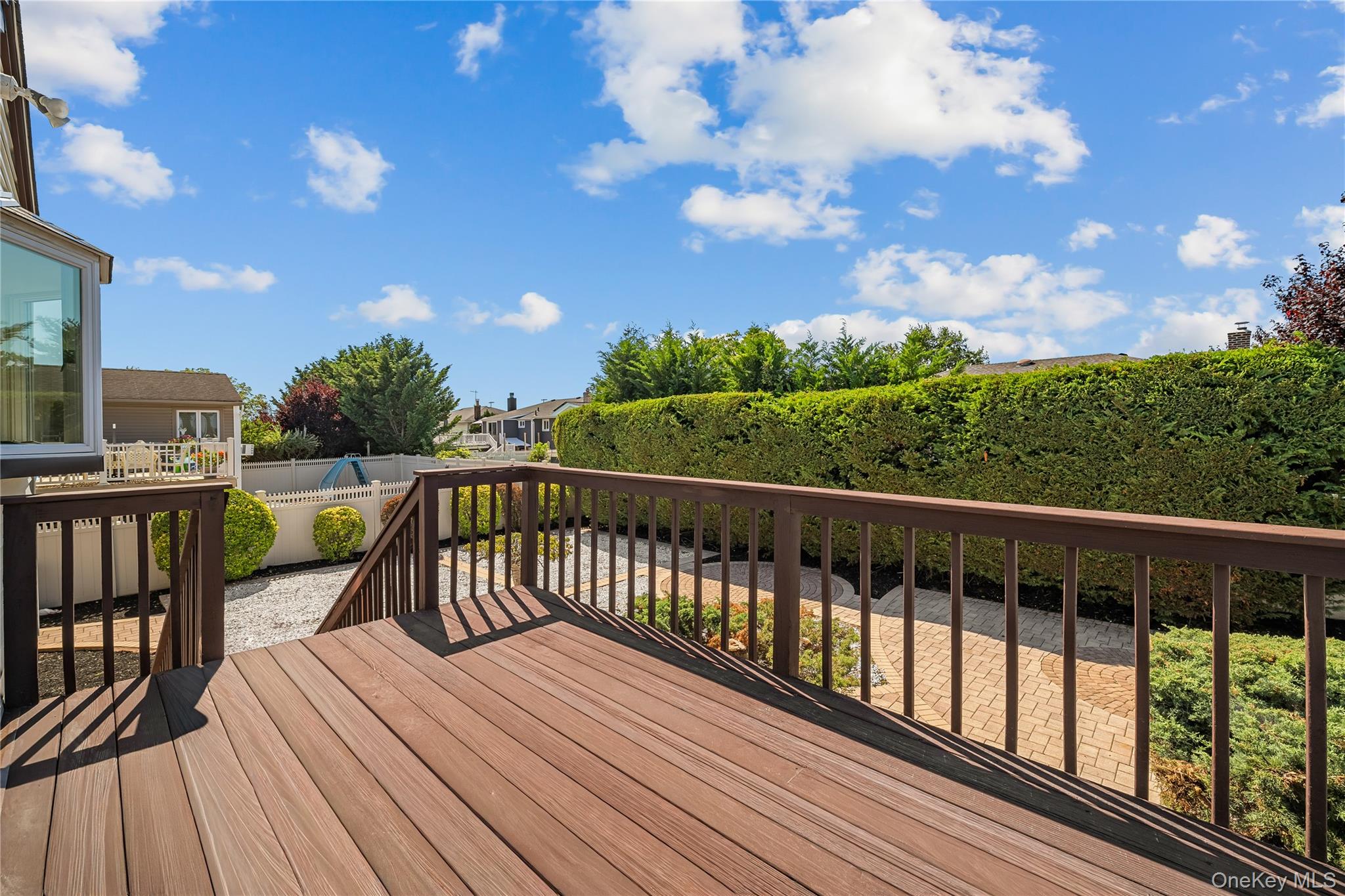 3260 Shore Road – For Sale photo 14