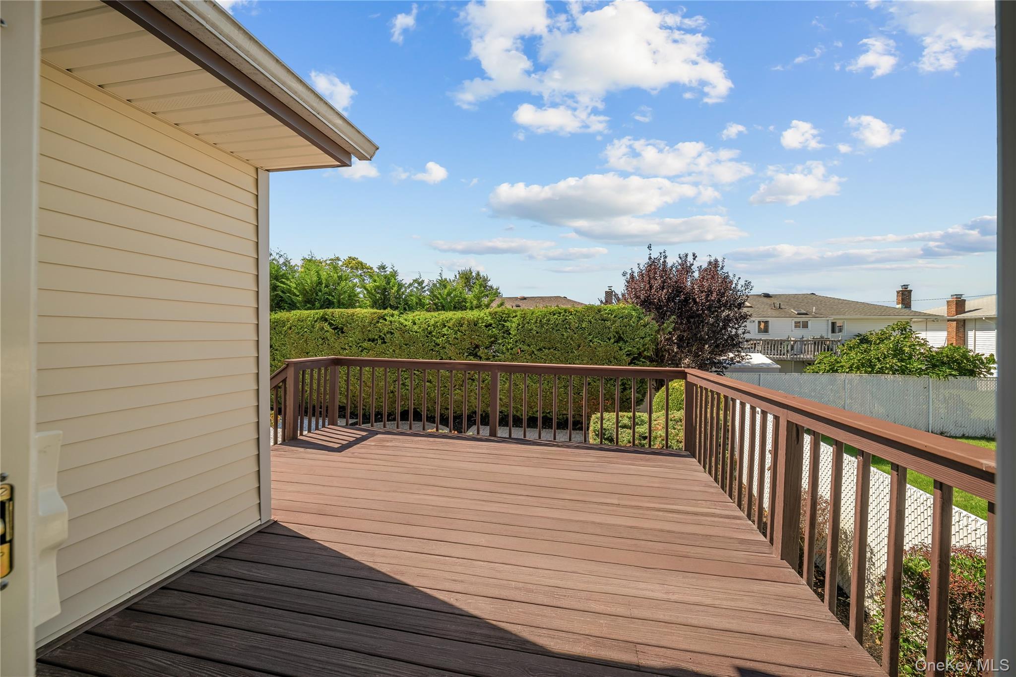 3260 Shore Road – For Sale photo 13