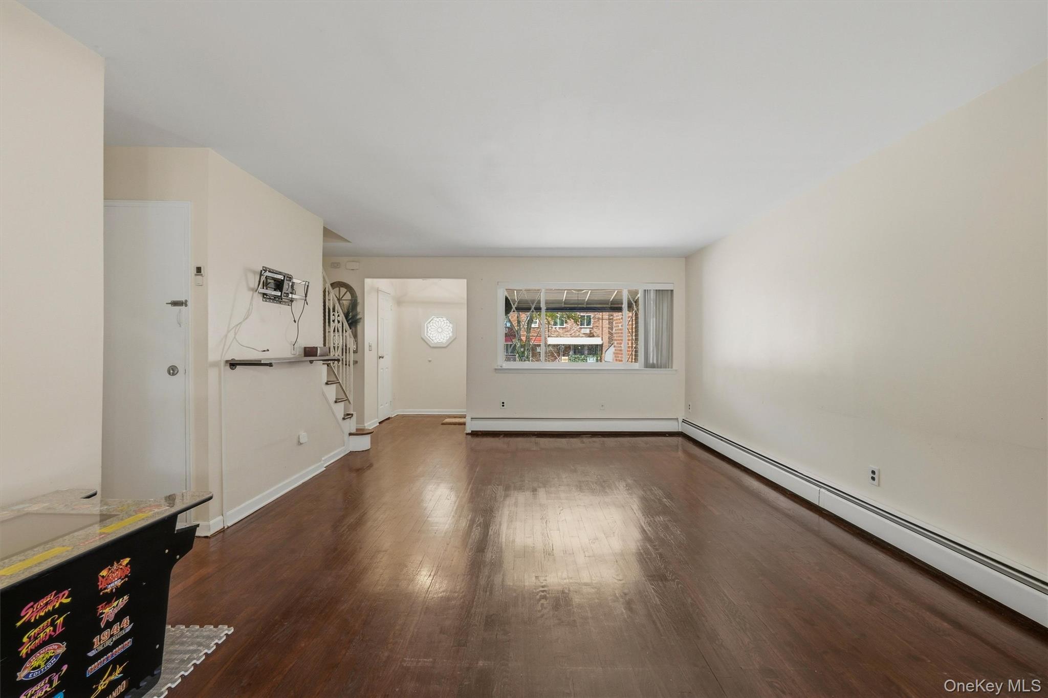 1018 Throggmorton Avenue – For Sale photo 11