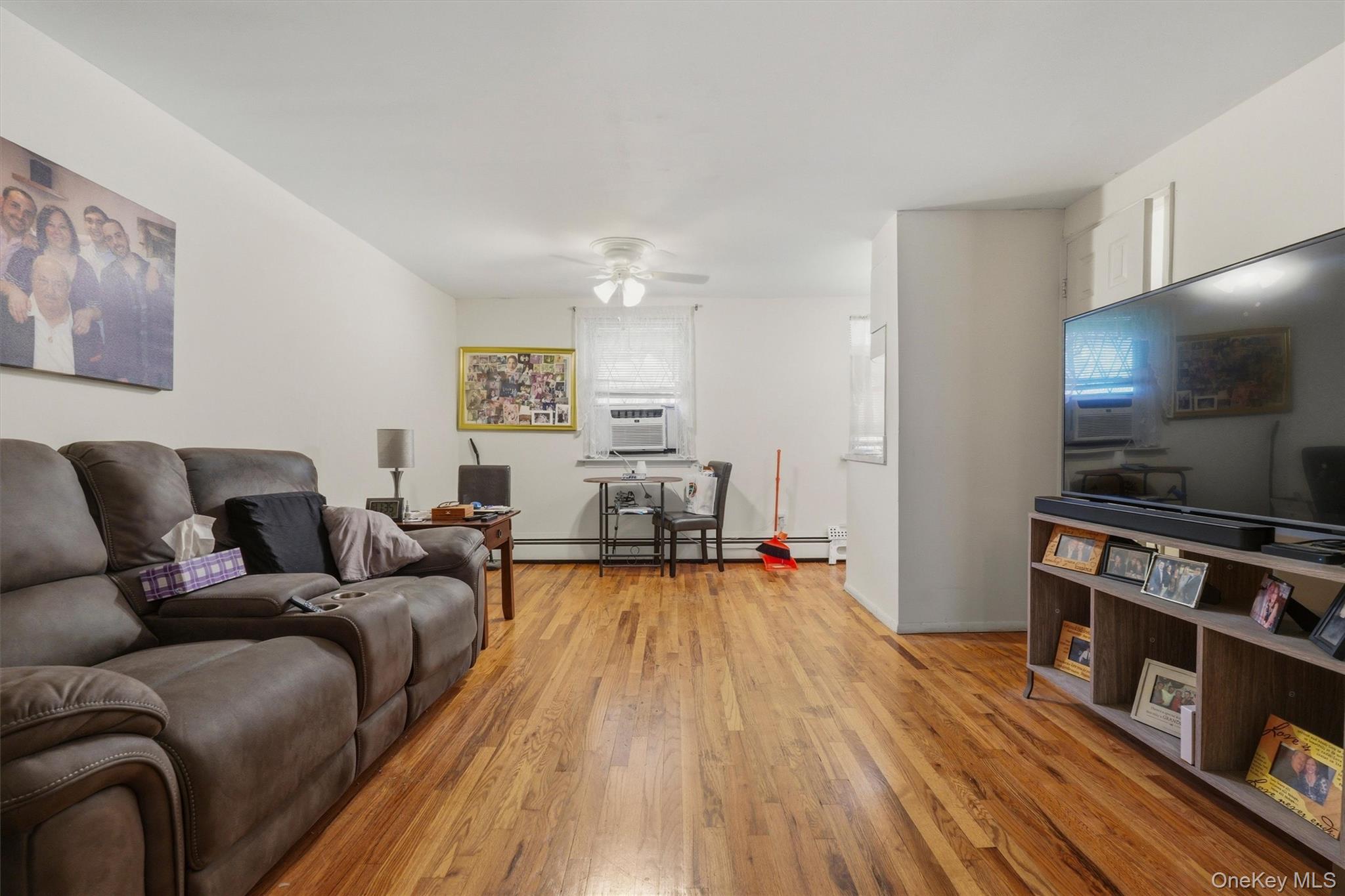 1018 Throggmorton Avenue – For Sale photo 34