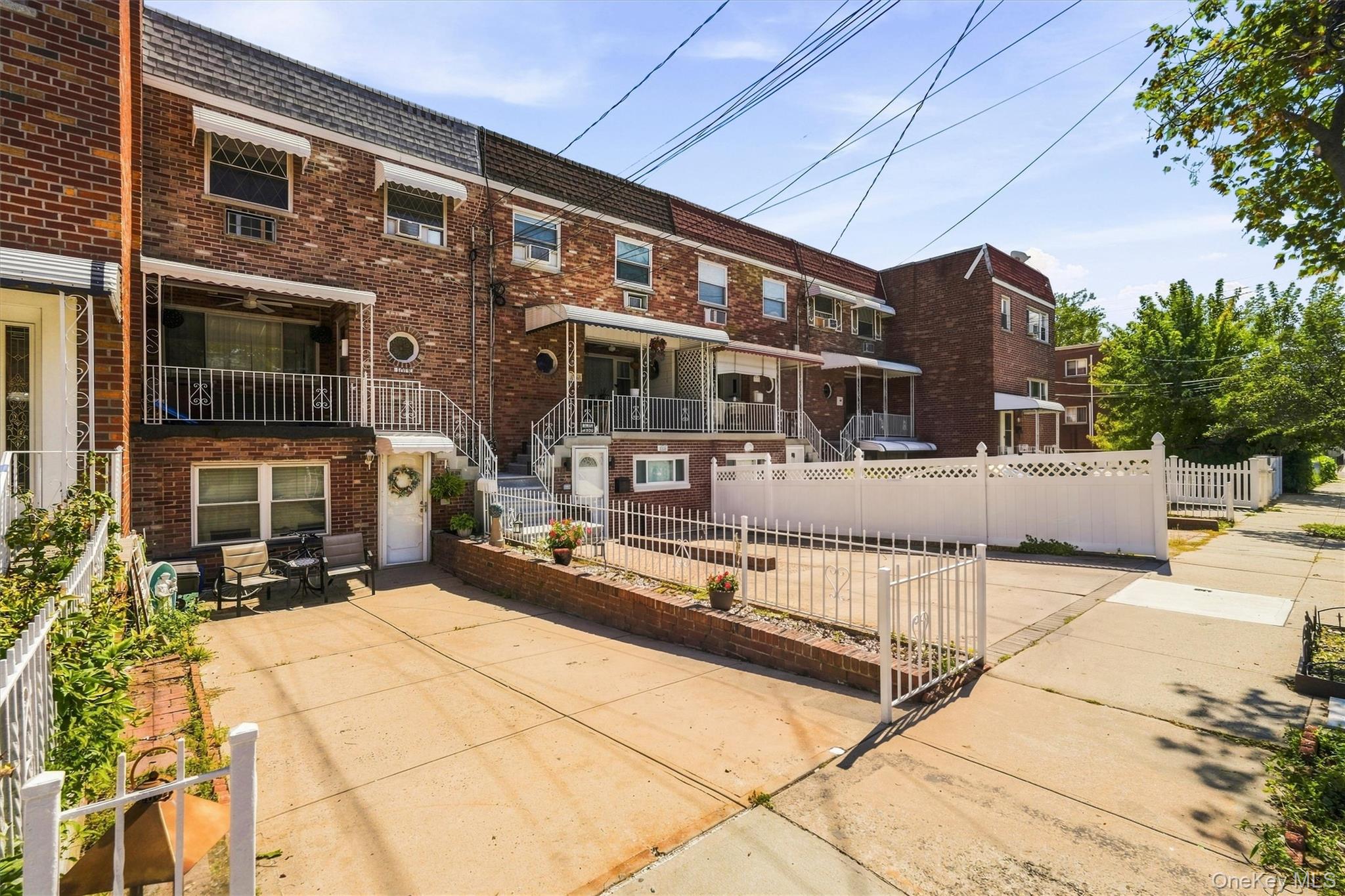 1018 Throggmorton Avenue – For Sale