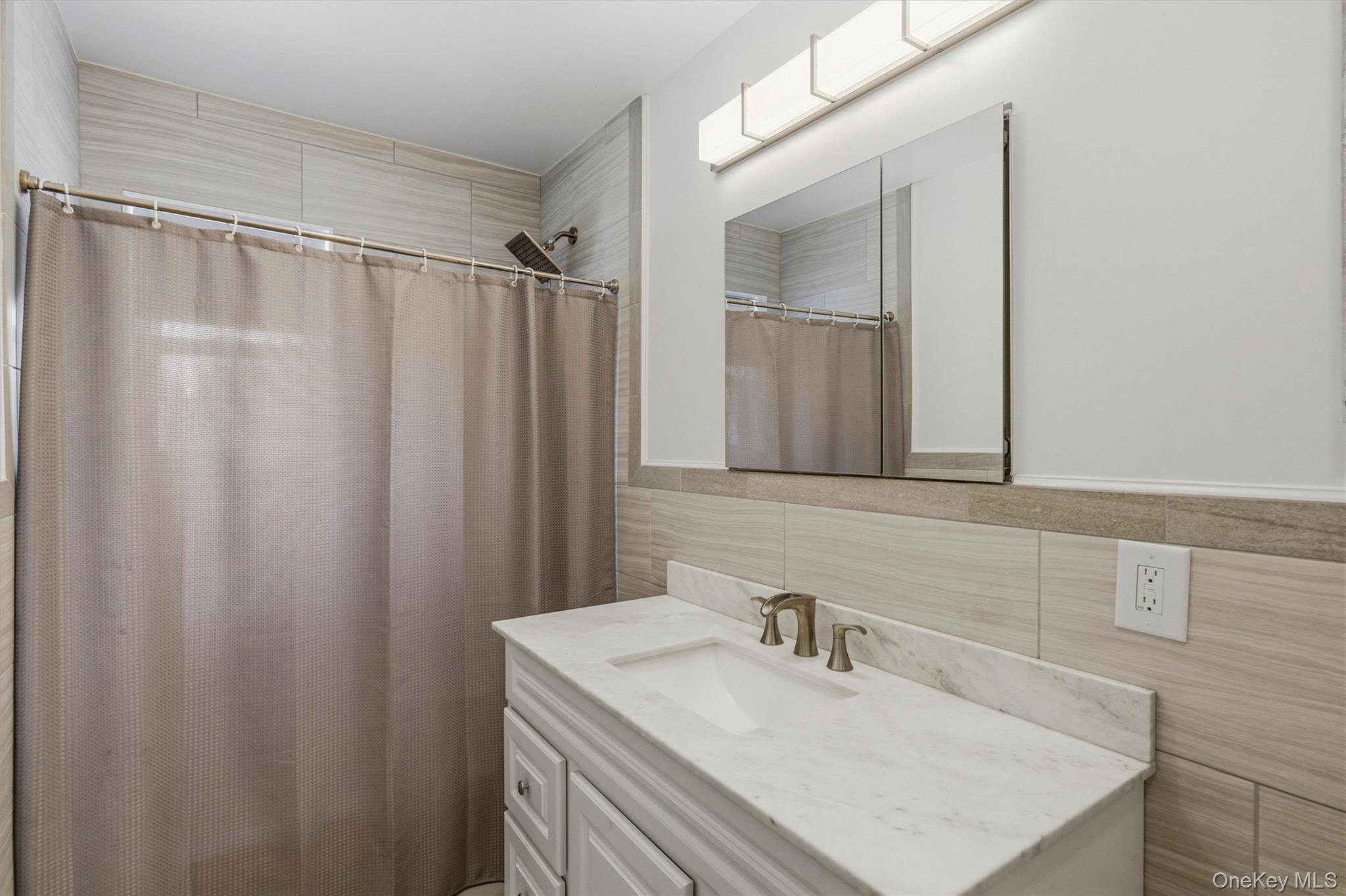 1018 Throggmorton Avenue – For Sale photo 31