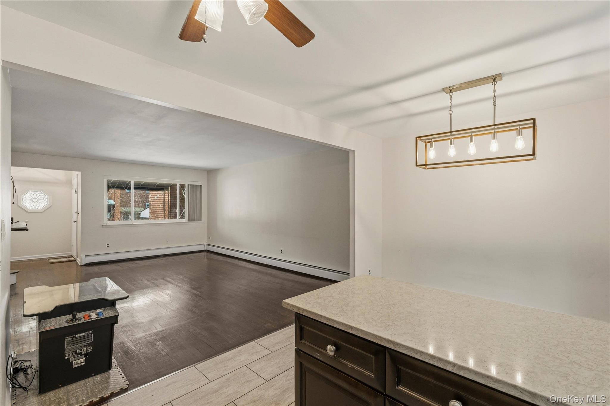 1018 Throggmorton Avenue – For Sale photo 16