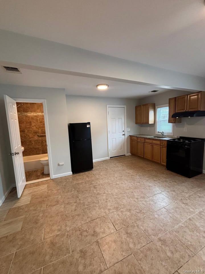 101 Miramar Avenue – For Rent photo 2