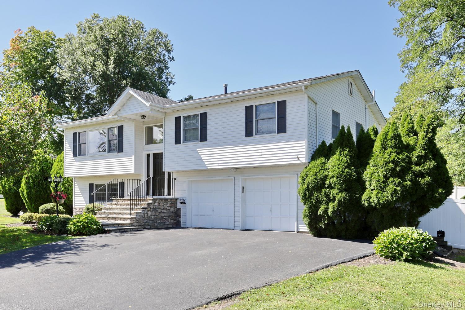 263 Old Haverstraw Road – For Sale photo 2