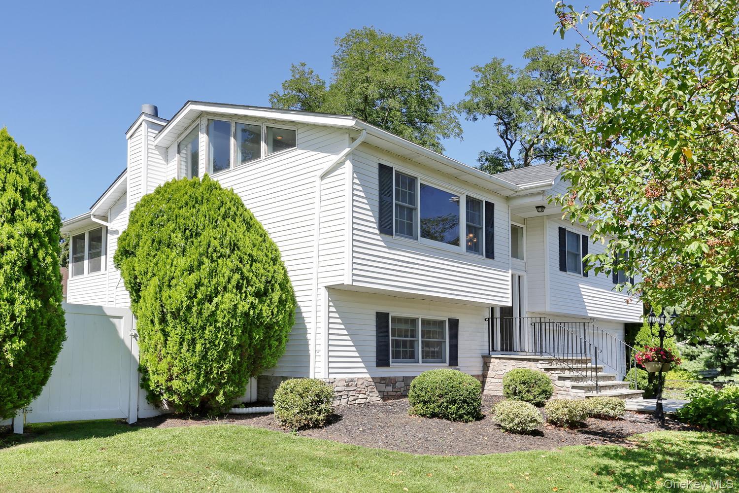 263 Old Haverstraw Road – For Sale photo 3