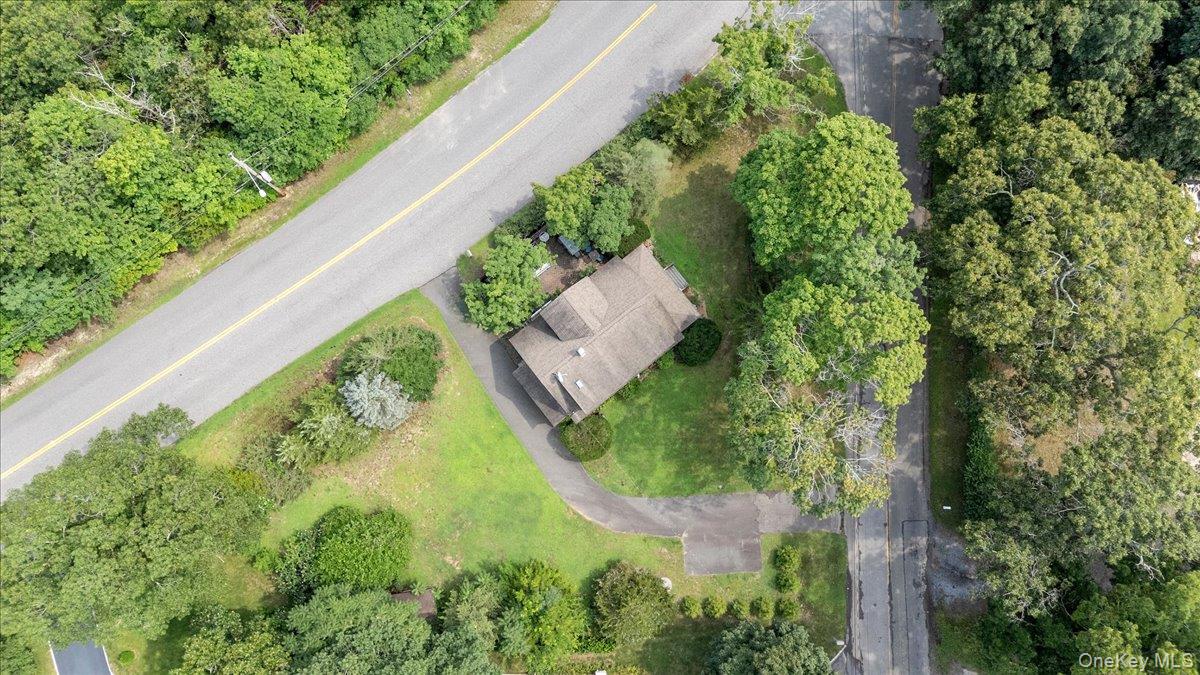 309 Church Lane – For Sale photo 32