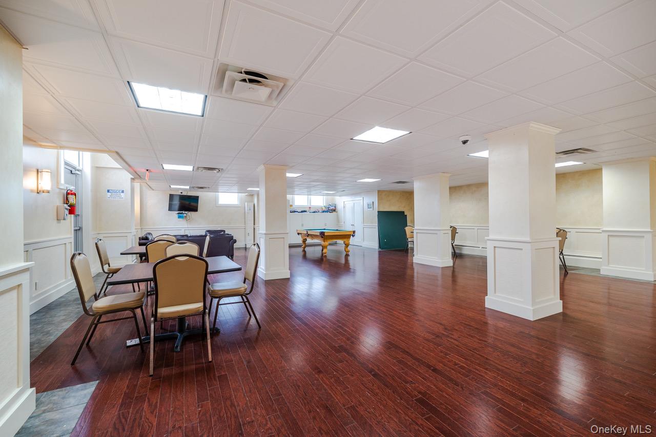 450 Shore, Unit 6L photo 30