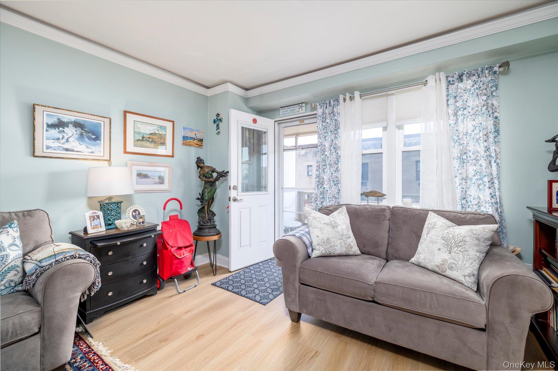 450 Shore, Unit 6L photo 8