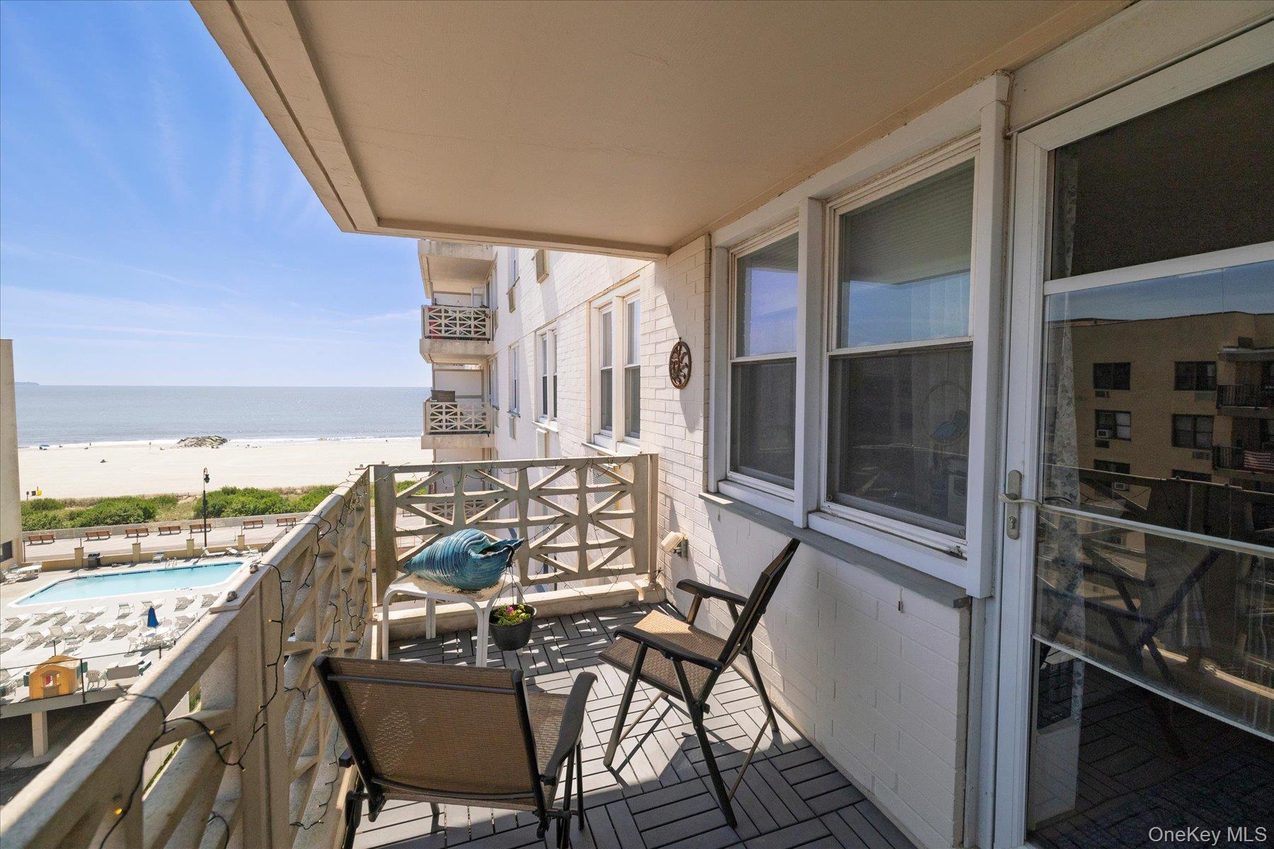 450 Shore, Unit 6L photo 29