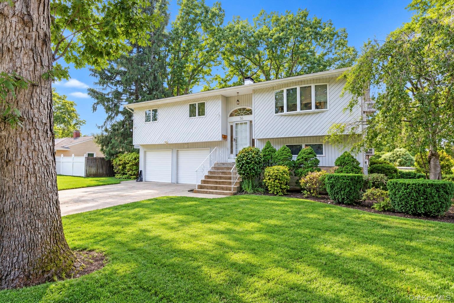 36 Deer Park Boulevard – For Sale photo 5