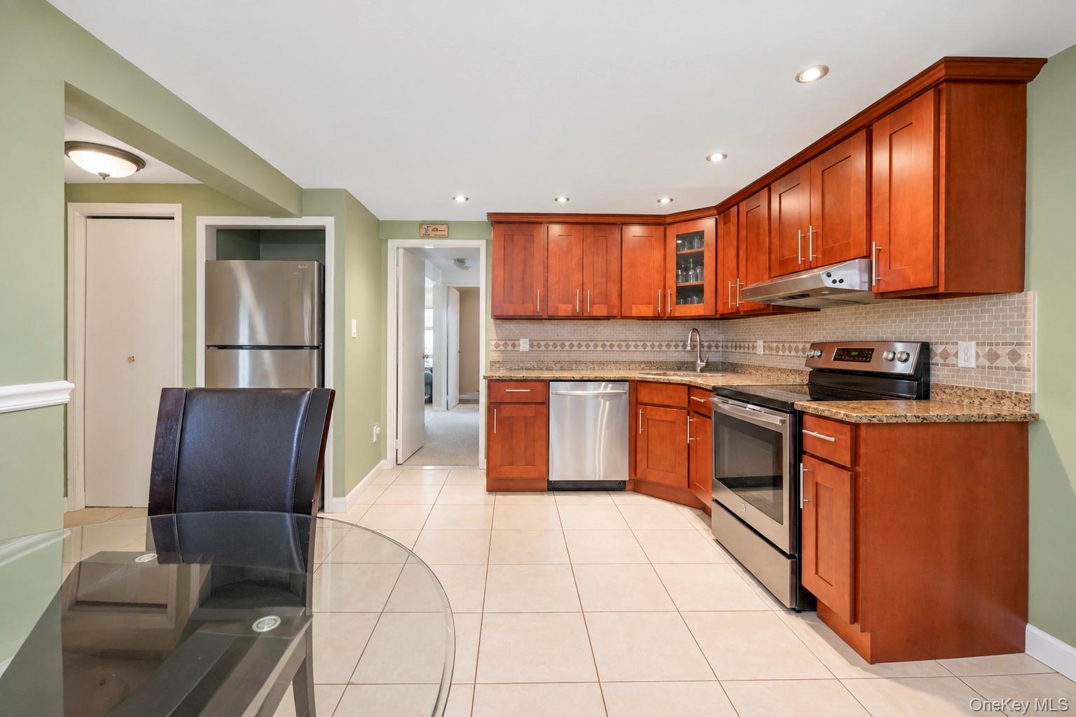 36 Deer Park Boulevard – For Sale photo 34