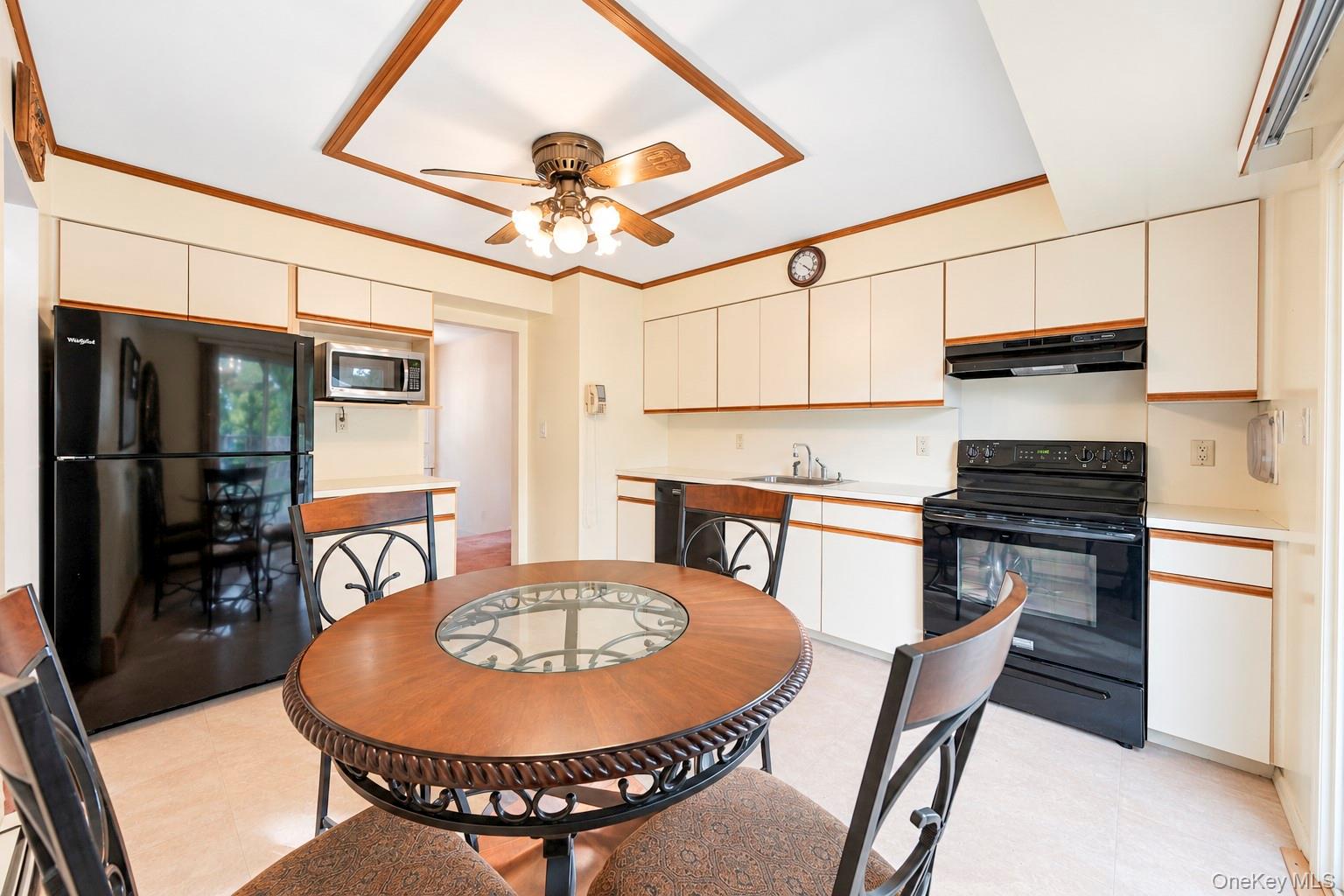 36 Deer Park Boulevard – For Sale photo 20