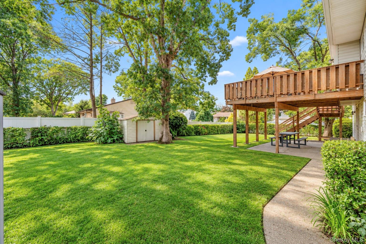 36 Deer Park Boulevard – For Sale photo 7