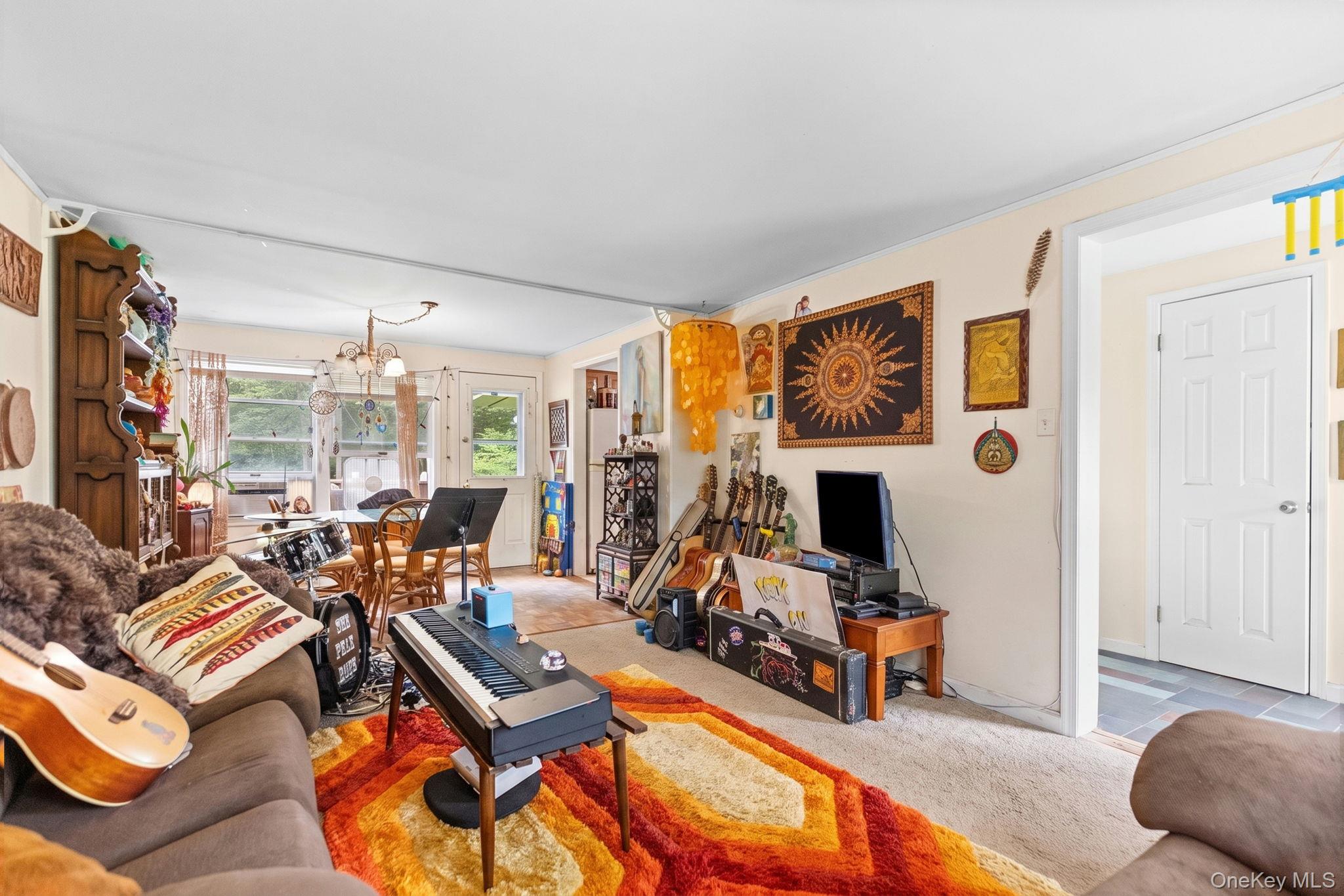 8 Wells Woods Lane – For Sale photo 24