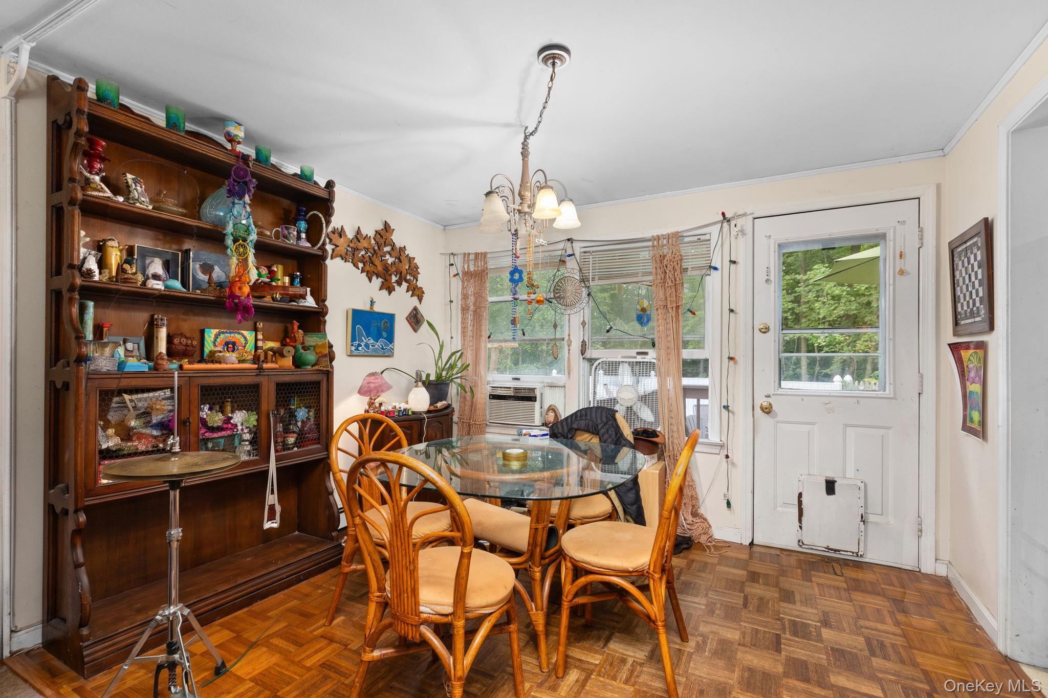 8 Wells Woods Lane – For Sale photo 17