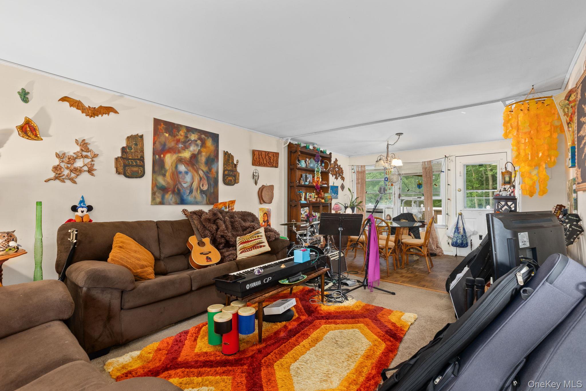 8 Wells Woods Lane – For Sale photo 16