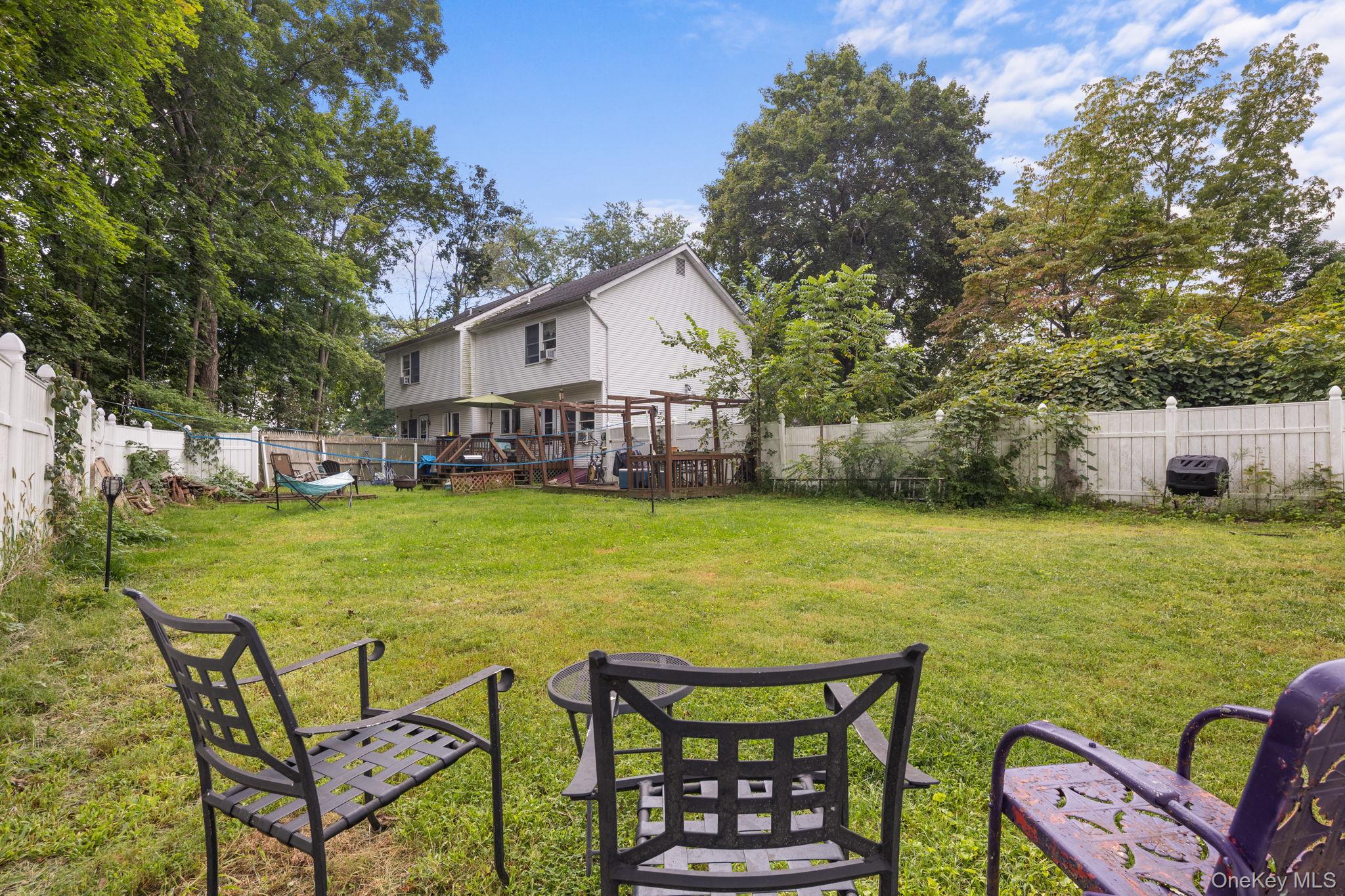 8 Wells Woods Lane – For Sale photo 32