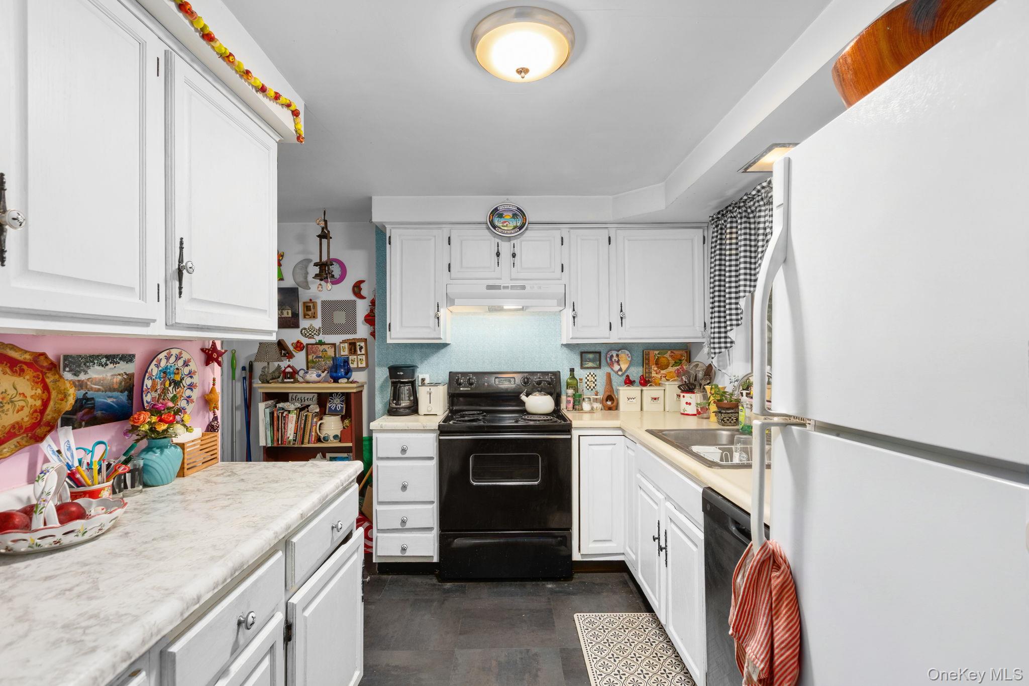 8 Wells Woods Lane – For Sale photo 37