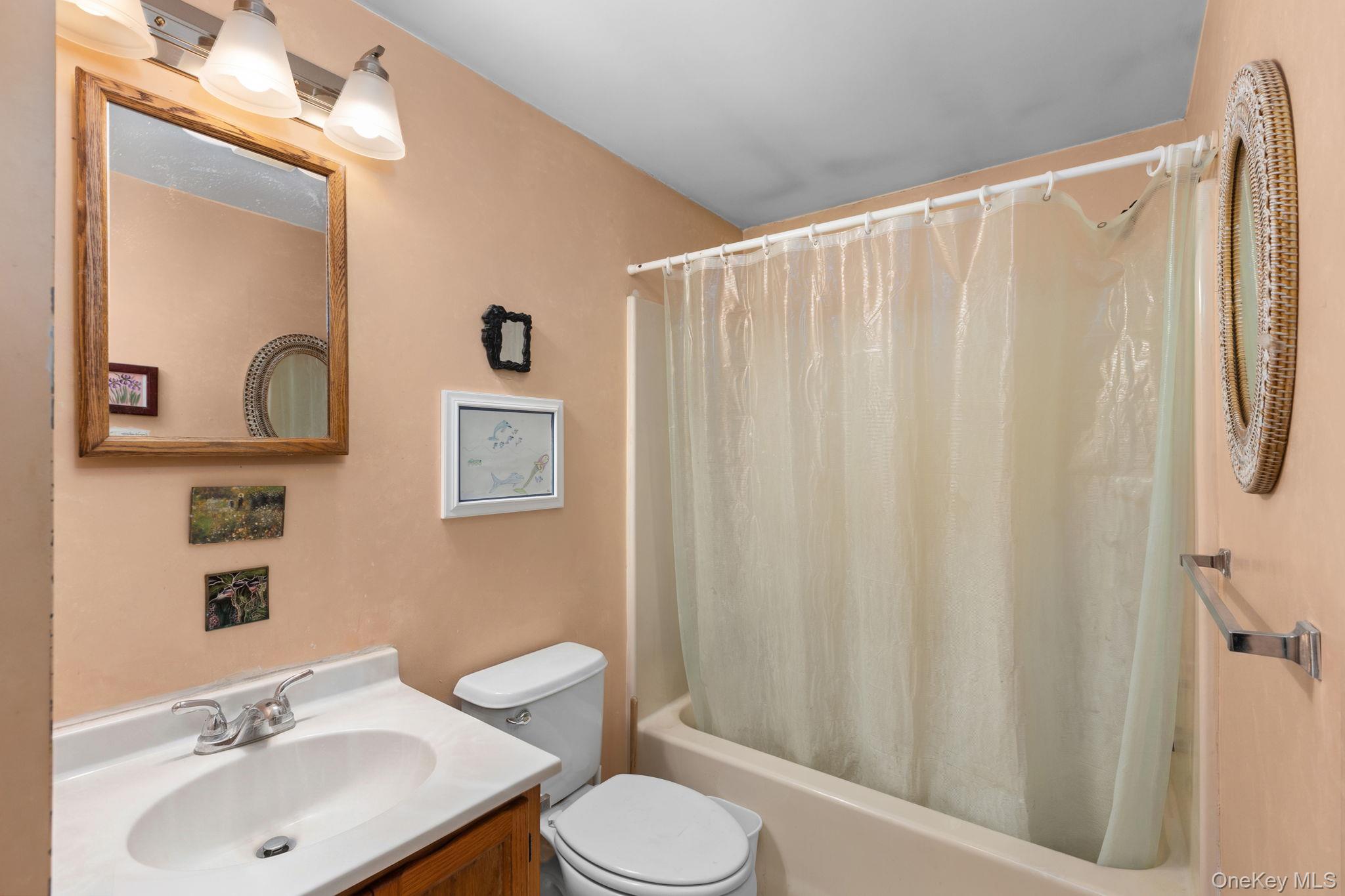 8 Wells Woods Lane – For Sale photo 11