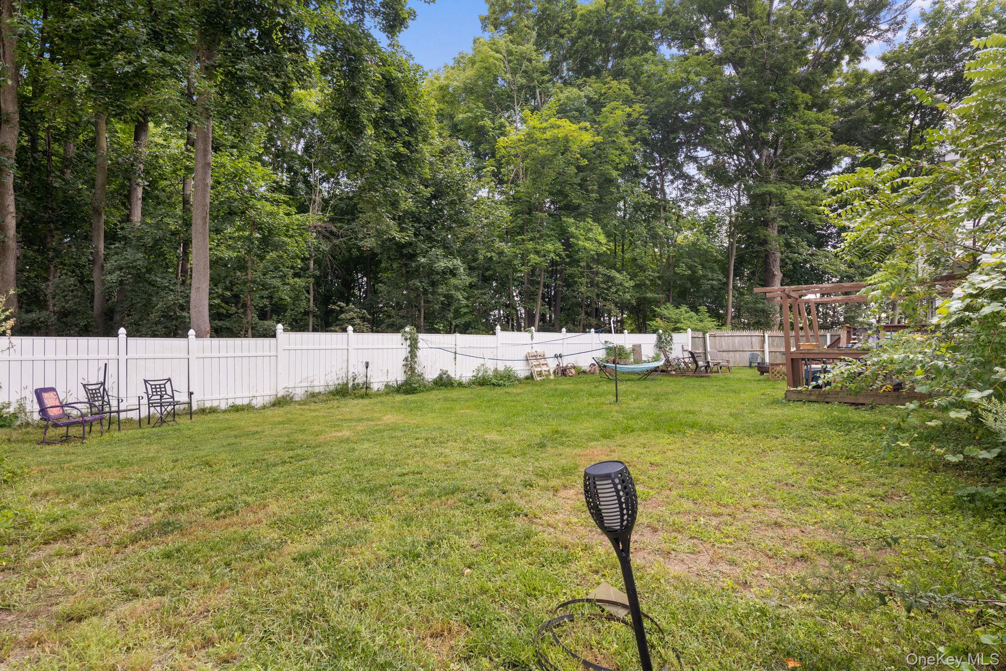 8 Wells Woods Lane – For Sale photo 33