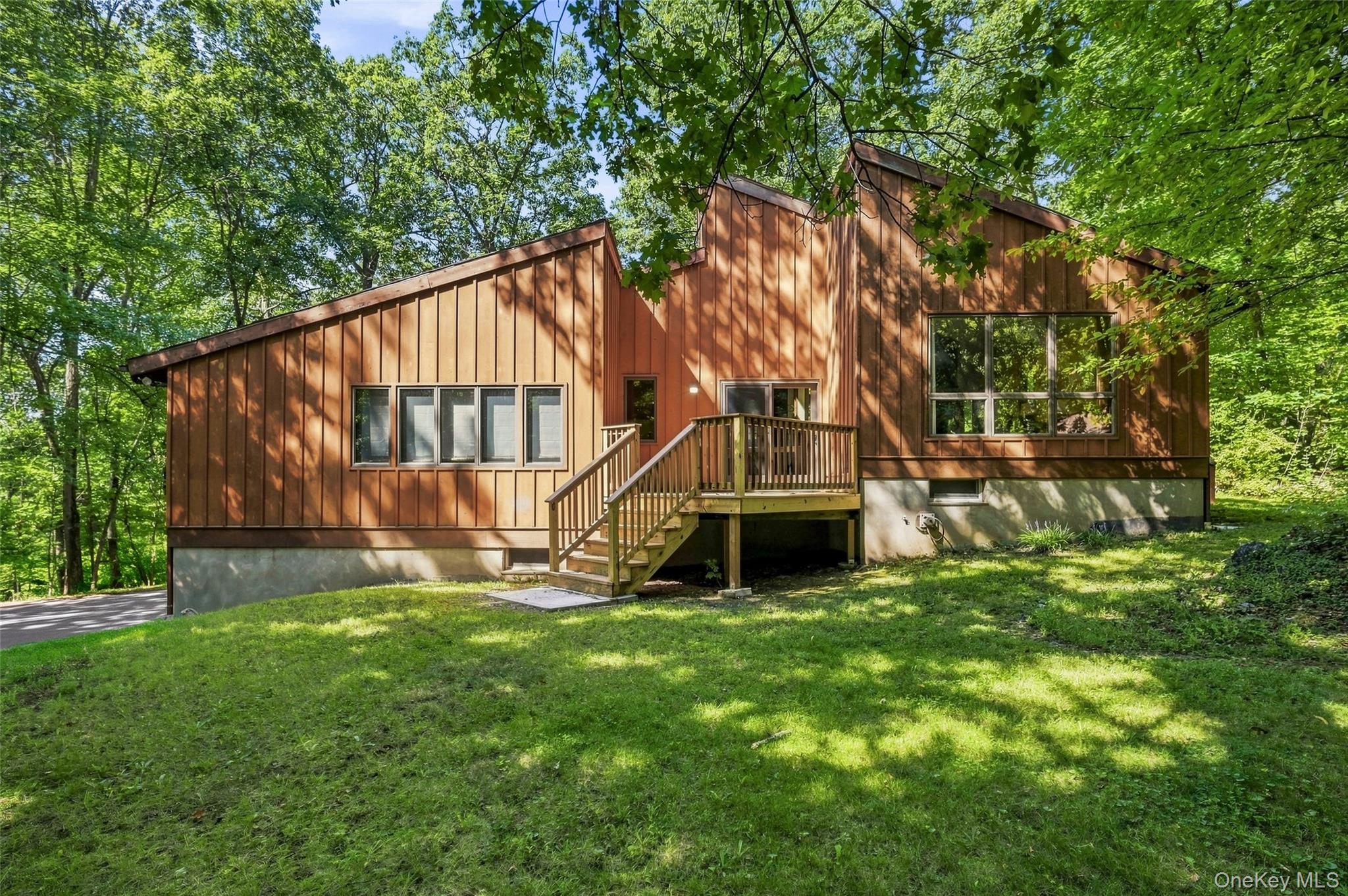90 Highland Avenue – For Sale photo 3